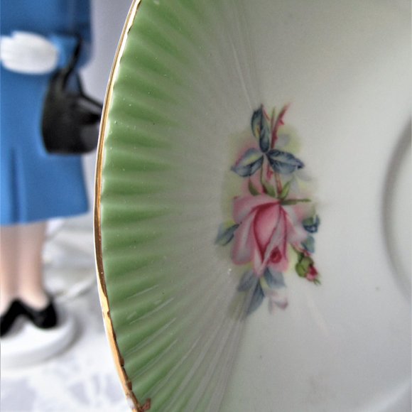 Bone China Saucer Horizon by Royal Albert, England - Picture 4 of 6